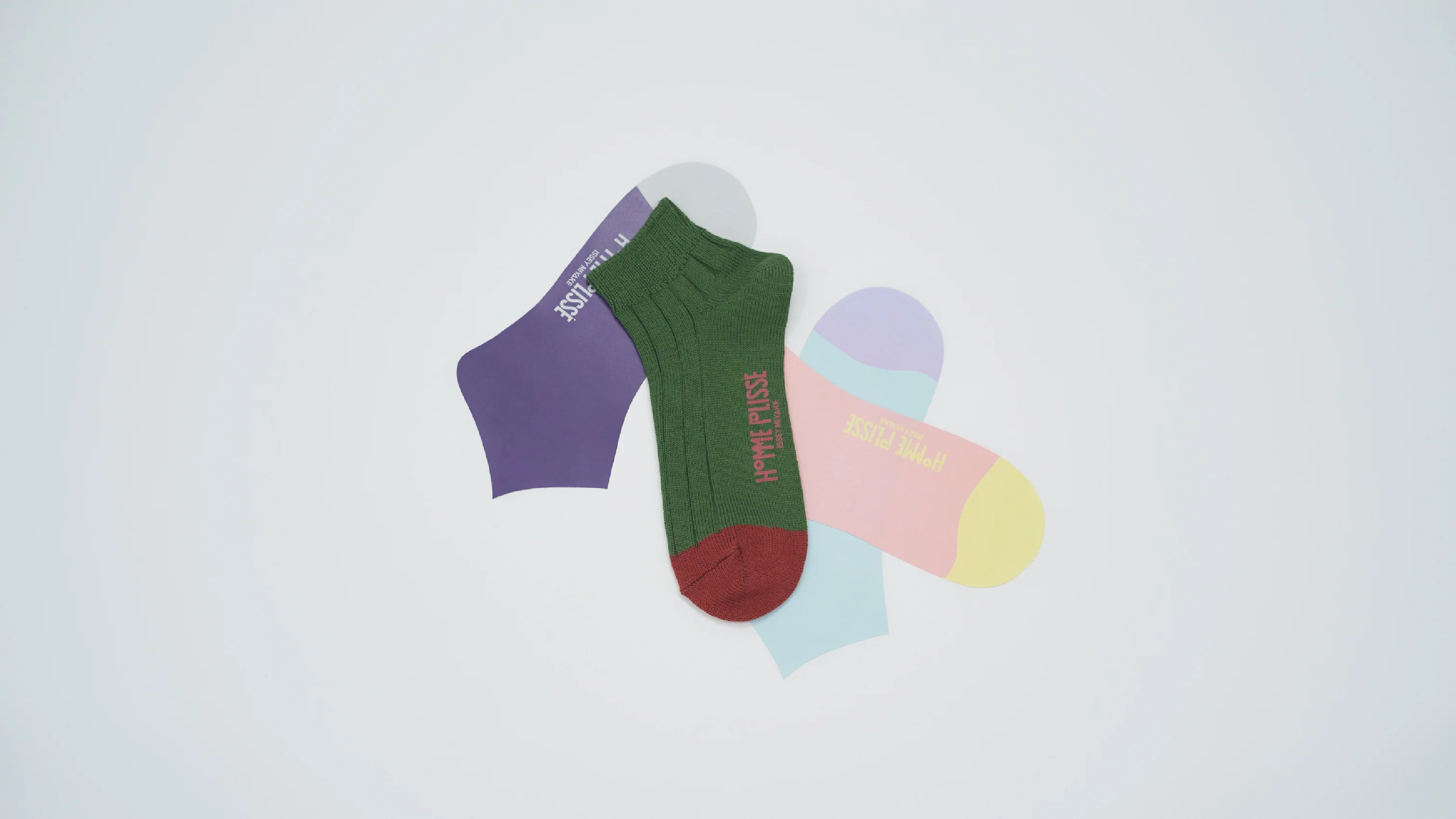 HOMME PLISSÉ ISSEY MIYAKE　SPRING SUMMER 2025　NERIKIRI SOCKS