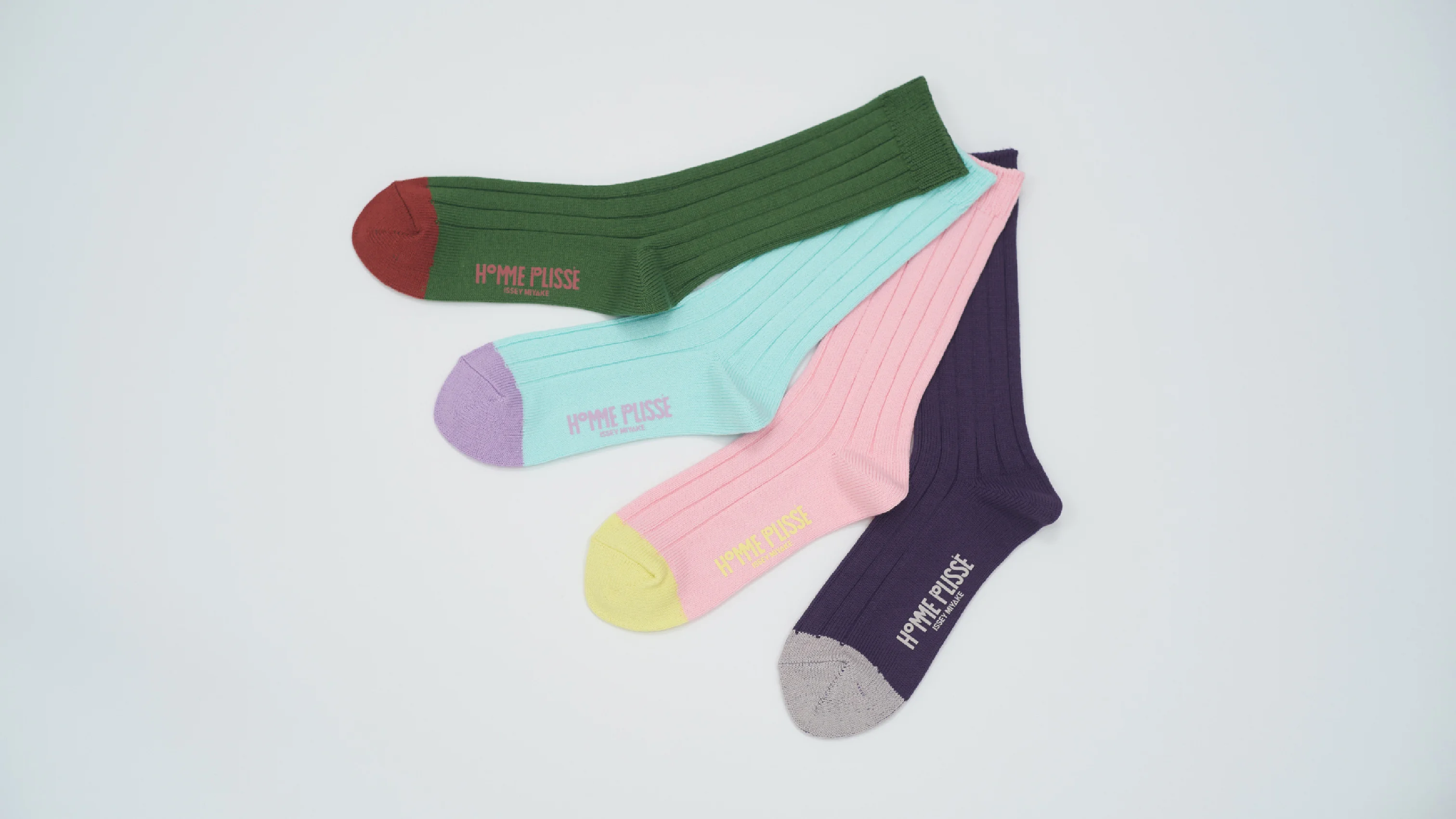 HOMME PLISSÉ ISSEY MIYAKE　SPRING SUMMER 2025　NERIKIRI SOCKS